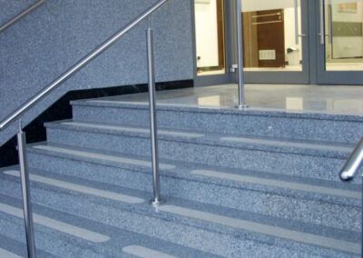schody z kamienia, schody granitowe, schody z granitu, schody wewnętrzne