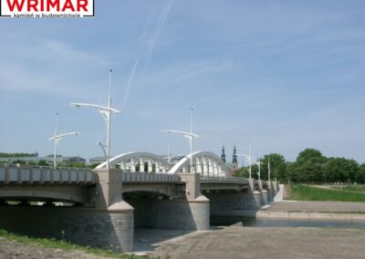 most Św. Rocha, granit, podpory mostu z granitu