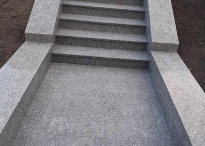 schody zewnętrzne granit